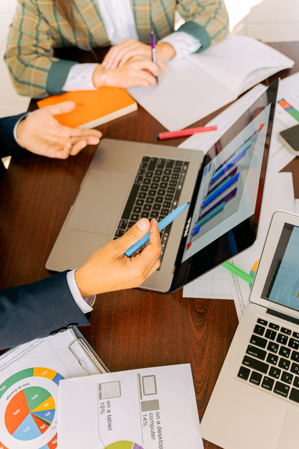 Buyer and seller managing the target during signing and closing