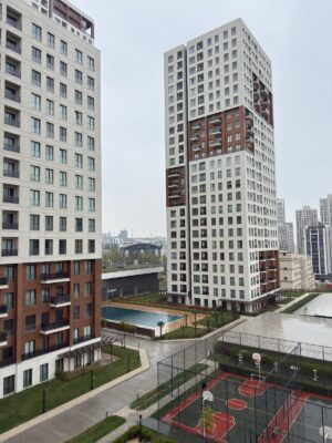 Due diligence on construction permits and sale contracts in a real estate transaction
