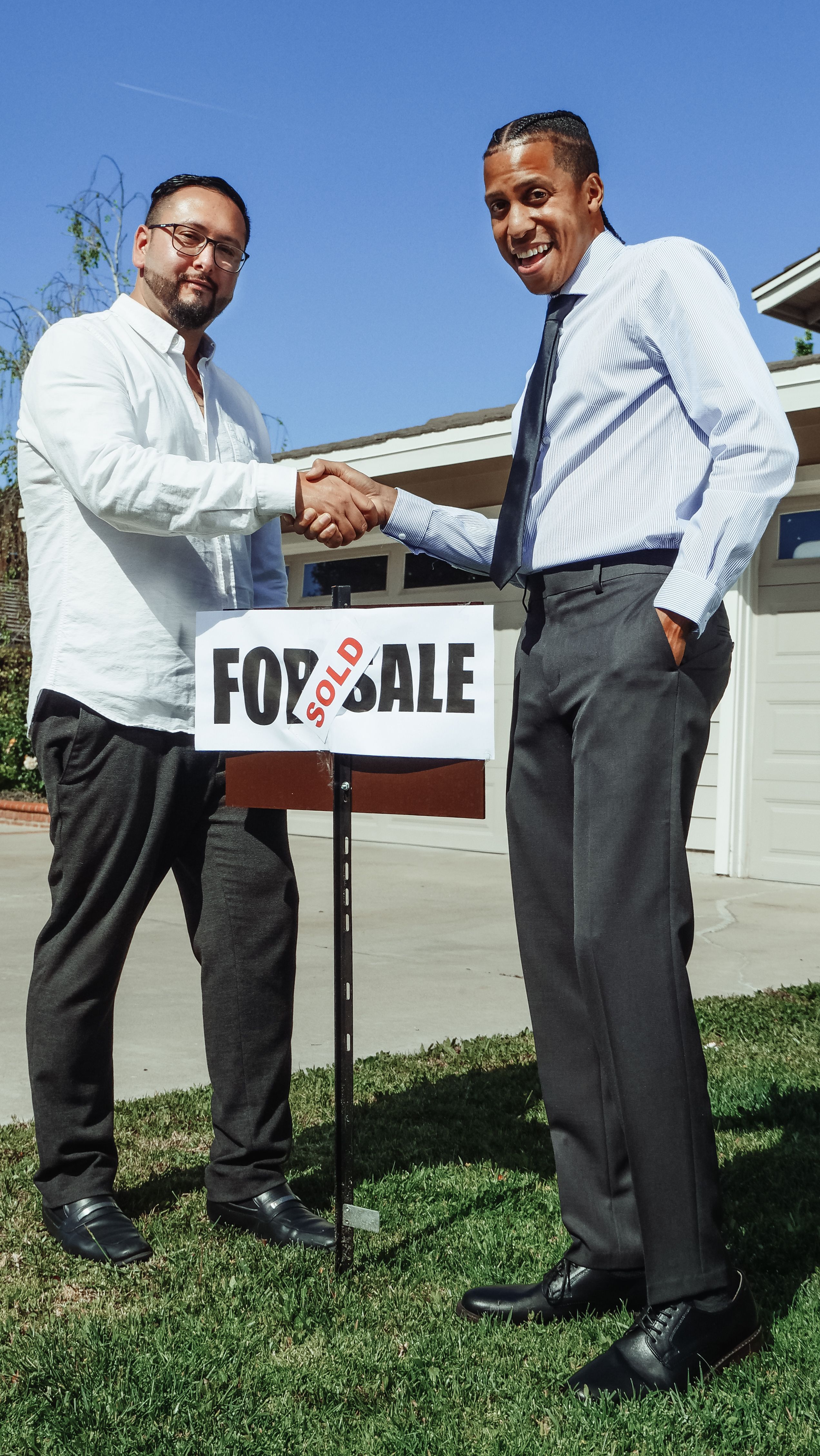M&A M&A closing conditions negotiation and handshake