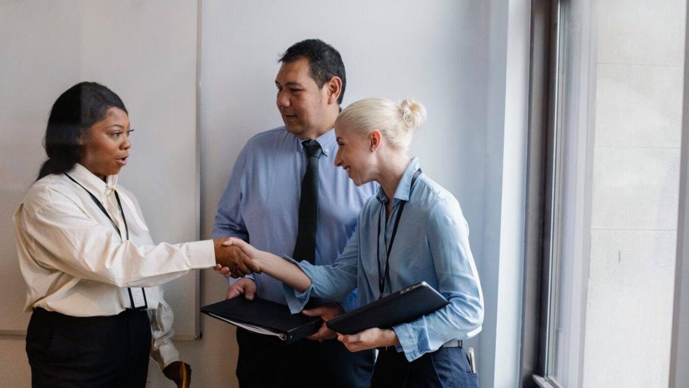 Drag-Along Clauses: Structuring Minimum Drag Price and Black-Out Period