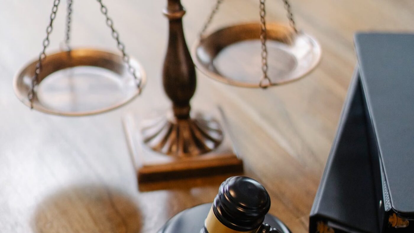 Two-Step Mergers and Appraisal Arbitrage: Pricing Risk in Squeeze-Outs