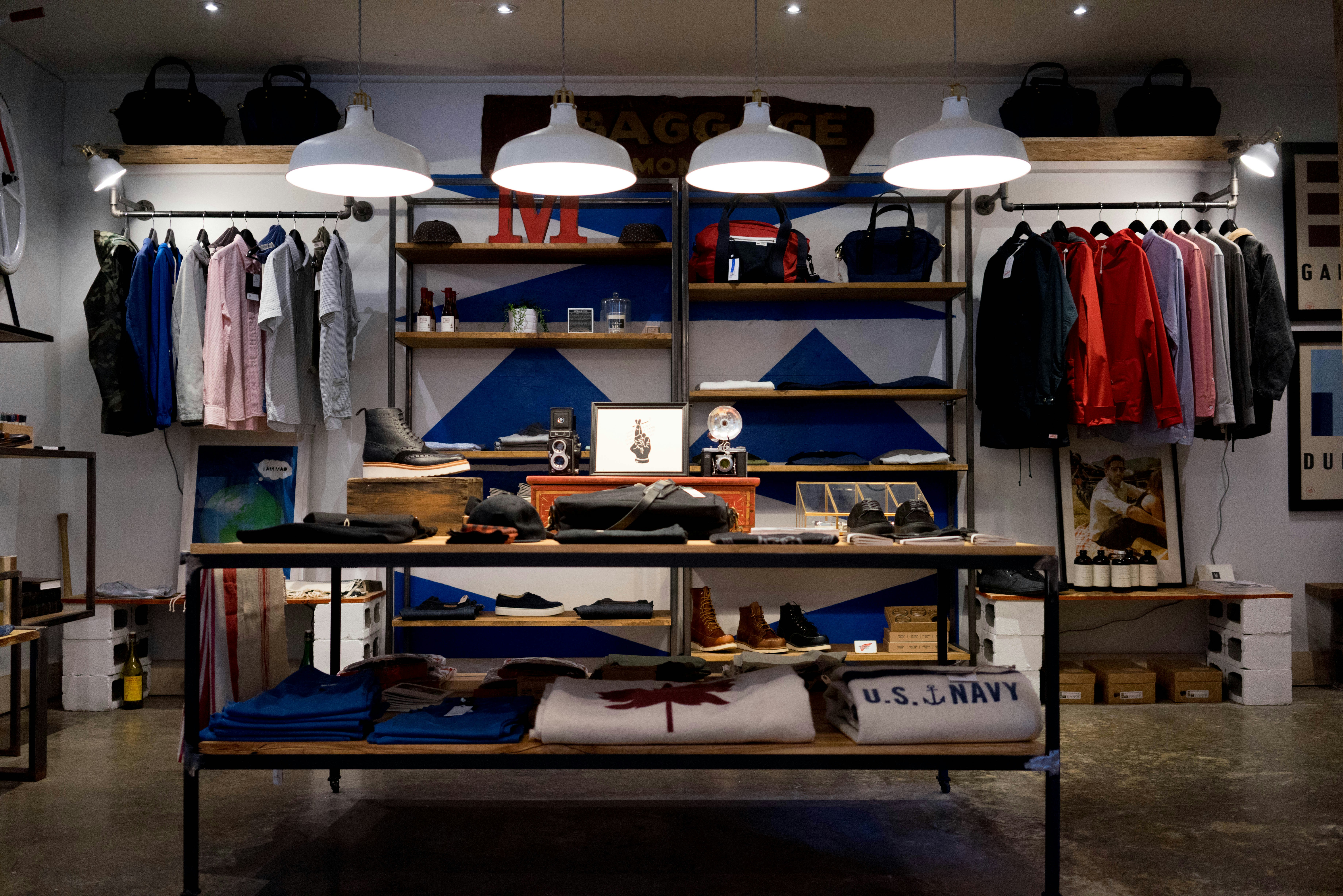 retail outlet licence Vietnam application