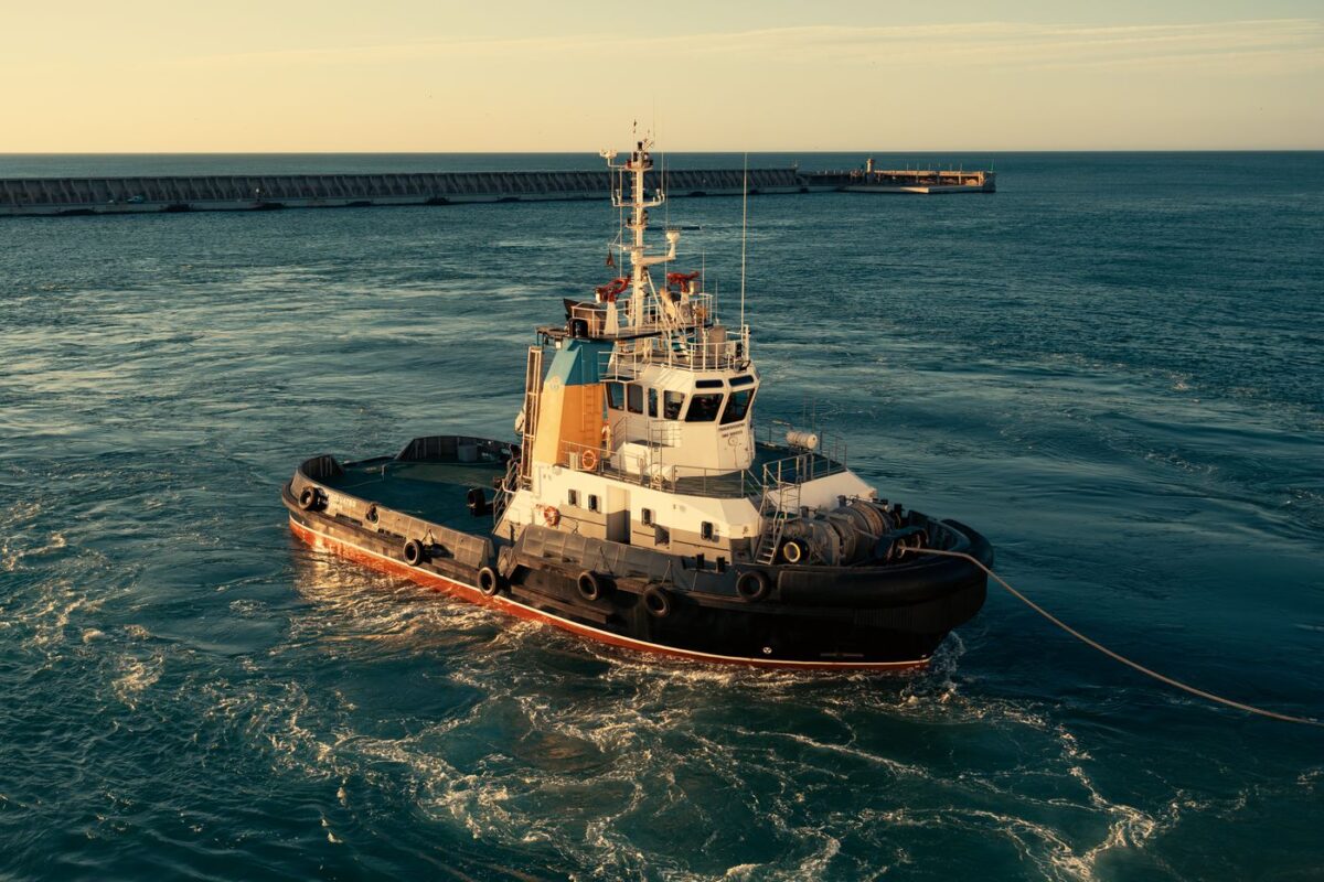Towage Contract Offshore Vietnam: Knock-for-Knock and Insurance